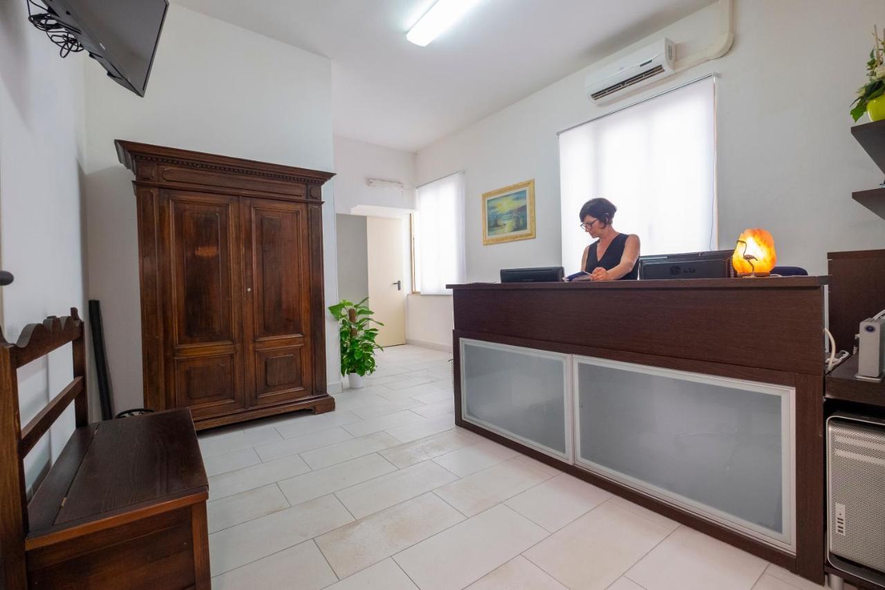 Hotel Soleo กวาร์ตู ซานเตเลนา ภายนอก รูปภาพ